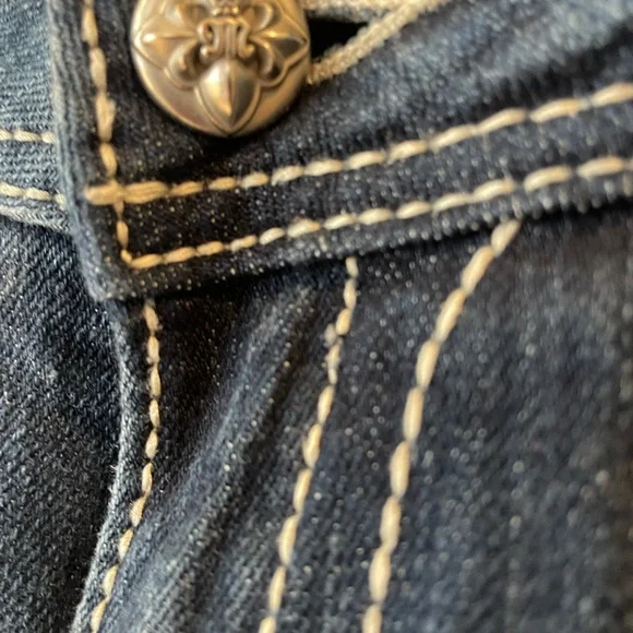 Miss Me JP5418P Capri Jeans Size 28 | Distressed Blue Denim - Picture 10 of 14